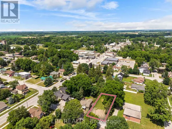 224 ROSKEEN STREET, North Middlesex (parkhill), ON N0M2K0