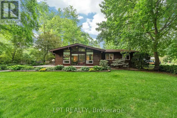 8452 DEFORE DRIVE, Lambton Shores (grand Bend), ON N0M1T0