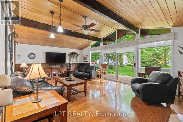 8452 DEFORE DRIVE, Lambton Shores (grand Bend), ON N0M1T0