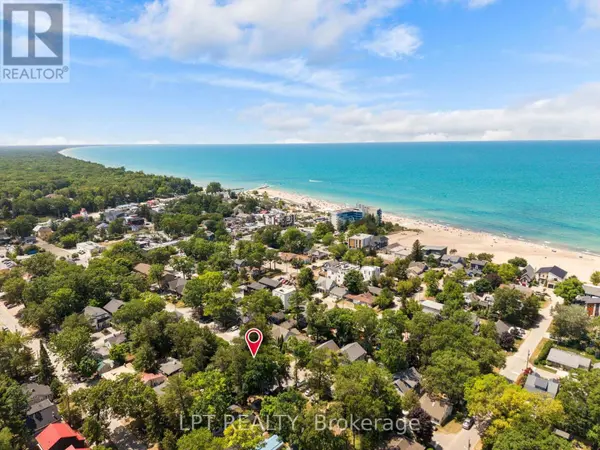 30 WOODWARD AVENUE, Lambton Shores (grand Bend), ON N0M1T0