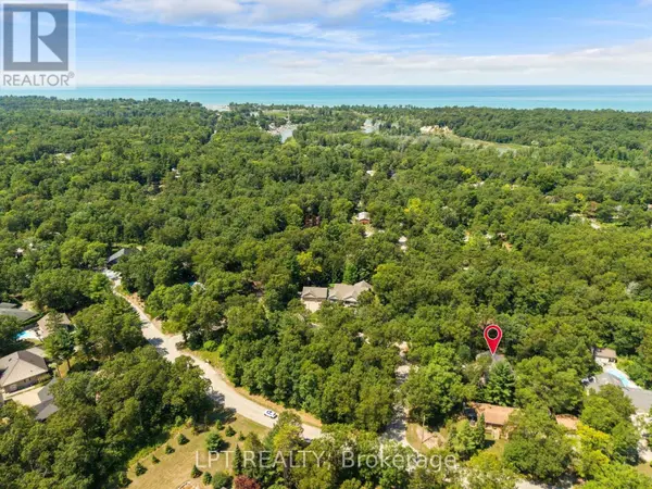 7806 ALFRED CRESCENT, Lambton Shores (port Franks), ON N0M2L0