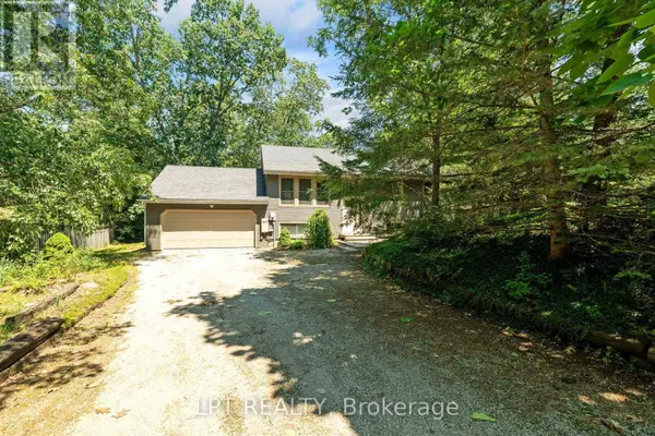 7806 ALFRED CRESCENT, Lambton Shores (port Franks), ON N0M2L0
