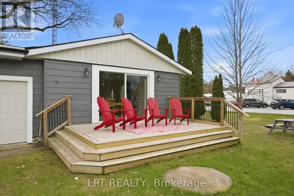 7597 BIDDULPH STREET, Lambton Shores (port Franks), ON N0M2L0