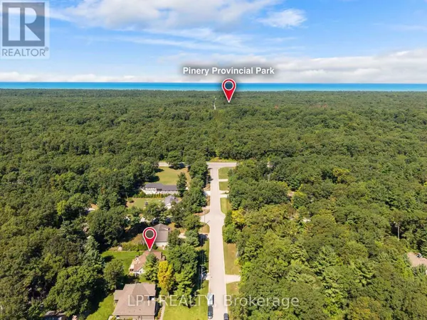 10011 JENNA ROAD, Lambton Shores (grand Bend), ON N0M1T0