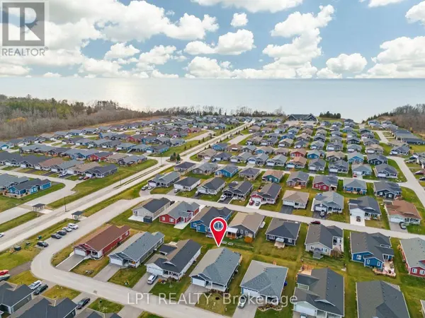 102 HURON HEIGHTS DRIVE, Ashfield-colborne-wawanosh (colborne), ON N7A0C6