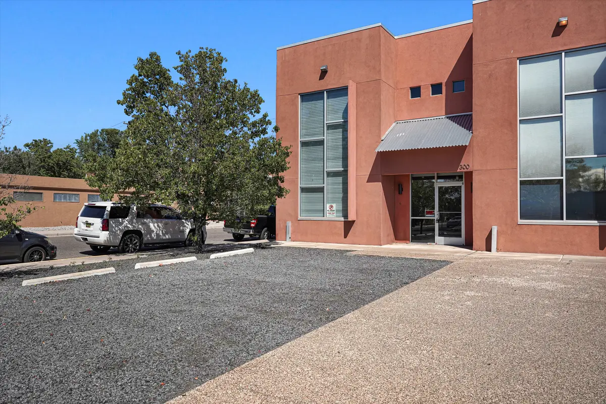 300 Adams St SE, Albuquerque, NM 87108-2837