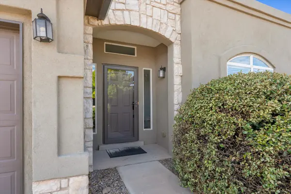4957 Night Hawk Dr NE, Rio Rancho, NM 87144-0885