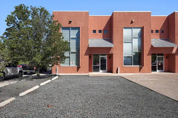 300 Adams St SE, Albuquerque, NM 87108-2837
