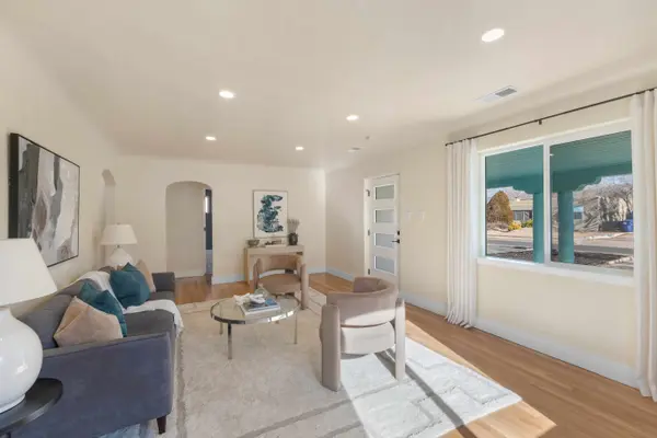 425 Carlisle Blvd NE, Albuquerque, NM 87106-1320