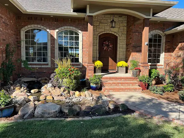 Photo of front of house