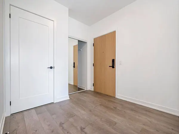 5 Defries ST #1201, Toronto C08, ON M5A 0W7