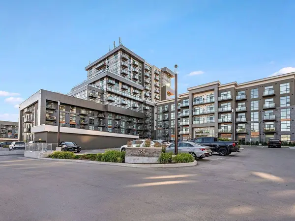 460 Dundas ST E #209