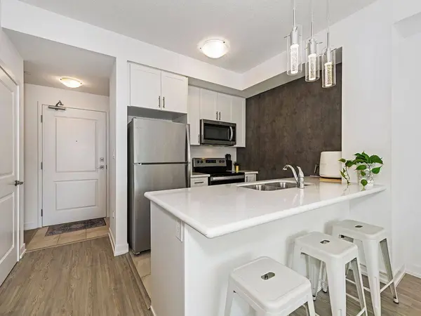 460 Dundas ST E #209, Hamilton, ON L8B 2A5