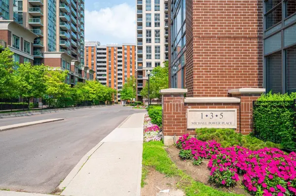 1 Michael Power PL, Toronto W08, ON M9A 0A1