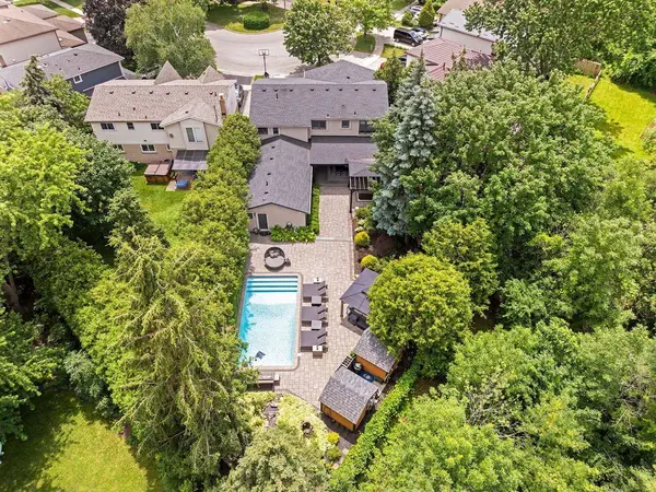 493 Tipperton CRES, Oakville, ON L6L 5E1