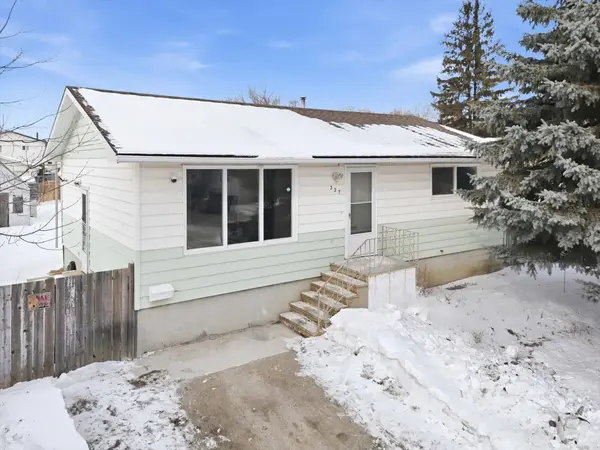 337 Avenue Y S, Saskatoon, SK S7M 3J6