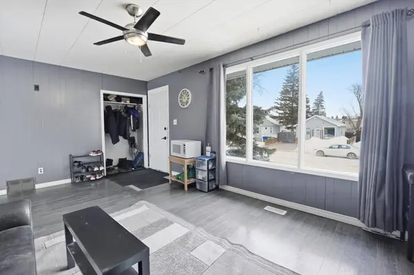 337 Avenue Y S, Saskatoon, SK S7M 3J6