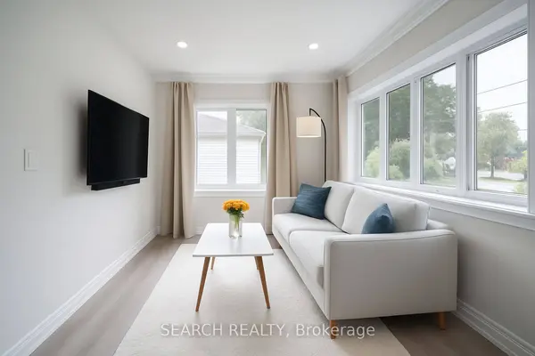 1079 Deta RD, Mississauga, ON L5E 2R6
