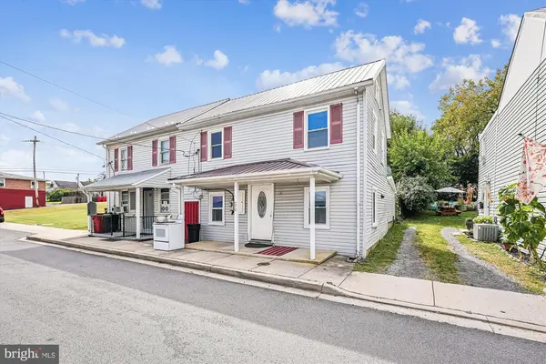 20 Martin St, Clear Spring, MD 21722-1071
