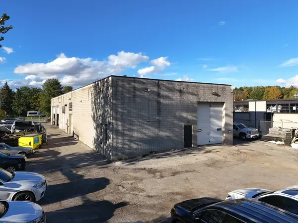 7 Harlech CT #2, Markham, ON L3T 6L5
