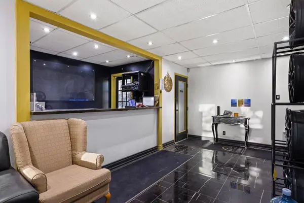 7 Harlech CT #2, Markham, ON L3T 6L5