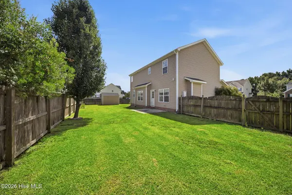 400 Brunswick DR, Jacksonville, NC 28546