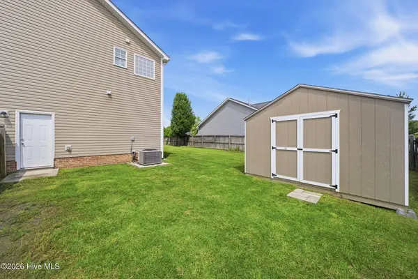 400 Brunswick DR, Jacksonville, NC 28546