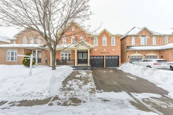 7 Chapparal DR, Brampton, ON L6R 3C5