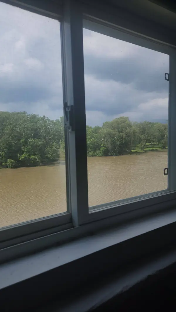 42 Riverside DR, Welland, ON L3C 5E2