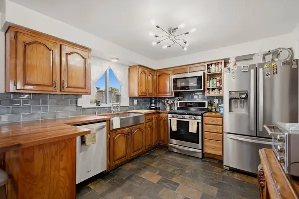 2812 Cardenas DR NE, Albuquerque, NM 87110