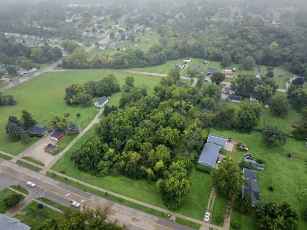 401 E Mckinley Avenue, Des Moines, IA 50315