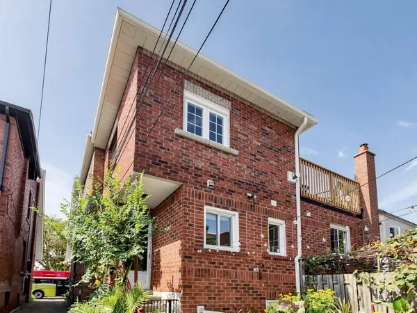 303 Oakwood AVE, Toronto C03, ON M6E 2V3