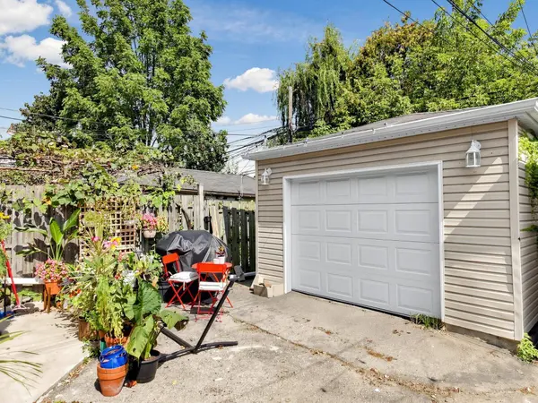 303 Oakwood AVE, Toronto C03, ON M6E 2V3