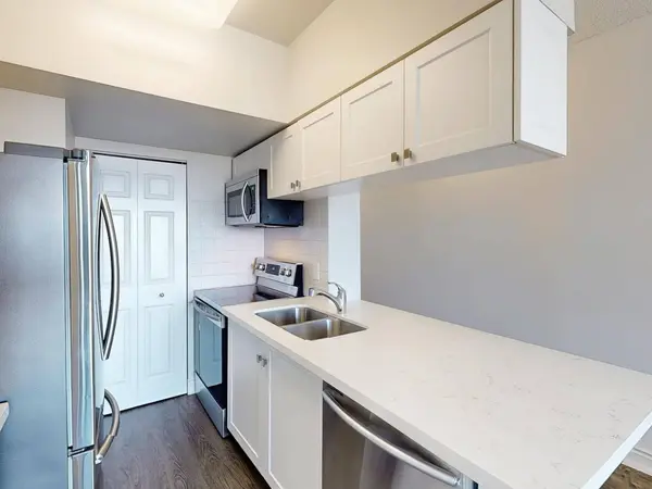 8 Hillcrest AVE #503, Toronto C14, ON M2N 3N5