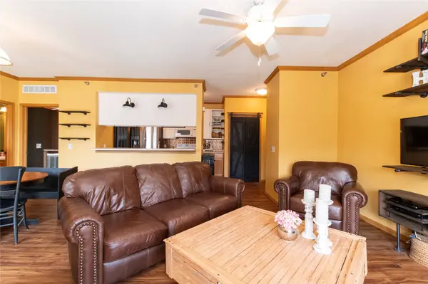 8601 Westown Parkway #17216, West Des Moines, IA 50266