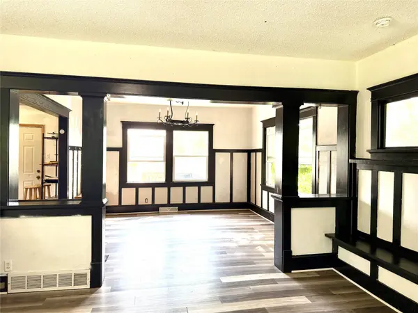 1431 E Vine Street, Des Moines, IA 50316