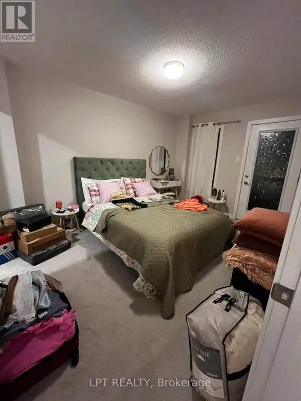 212 SPECKLED ALDER ROW, Ottawa, ON K2J7G8