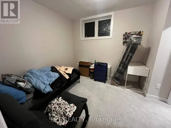 212 SPECKLED ALDER ROW, Ottawa, ON K2J7G8