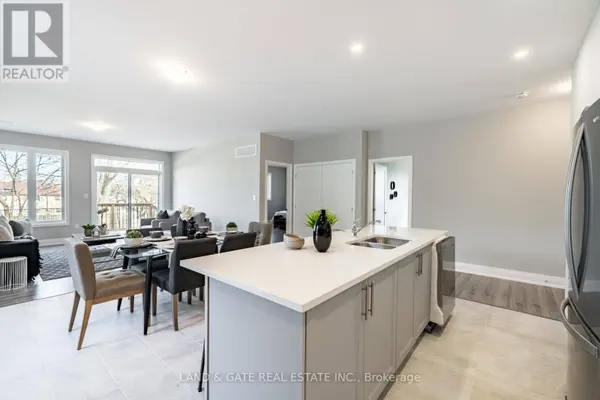 127 GIBBONS STREET, Oshawa (mclaughlin), ON L1J4Y1