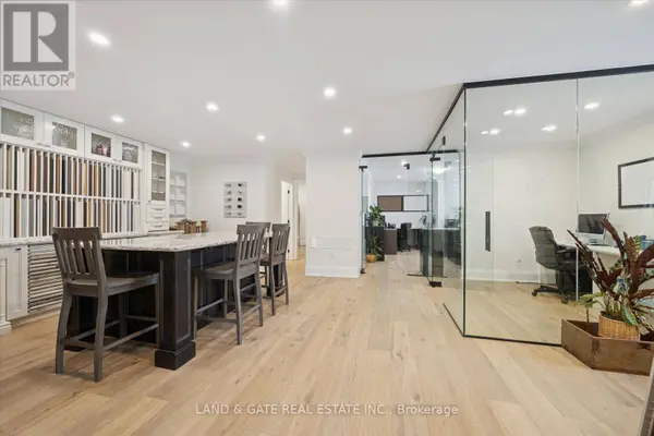20 ELGIN STREET E, Oshawa (o'neill), ON L1G1S8
