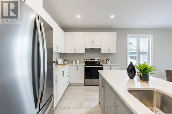 127 GIBBONS STREET, Oshawa (mclaughlin), ON L1J4Y1