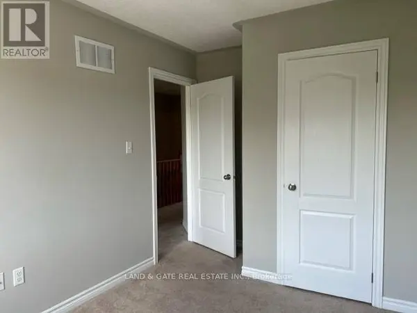 14 KATERSON LANE, Clarington (courtice), ON L1E0E9
