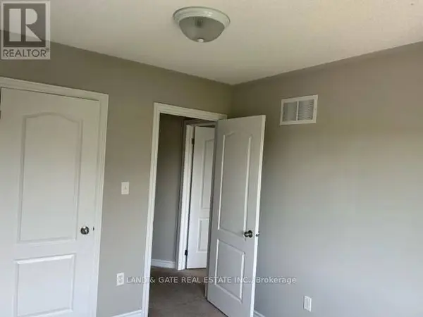 14 KATERSON LANE, Clarington (courtice), ON L1E0E9