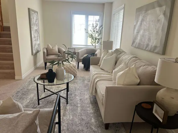 495 Mearns AVE, Clarington, ON L1C 5M5