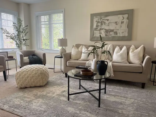495 Mearns AVE, Clarington, ON L1C 5M5
