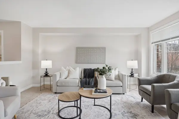 14 Katerson LN, Clarington, ON L1E 0E9