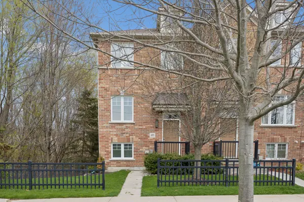 495 Mearns AVE, Clarington, ON L1C 5M5