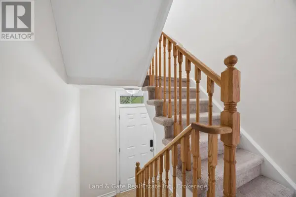 495 MEARNS AVENUE, Clarington (bowmanville), ON L1C5M5