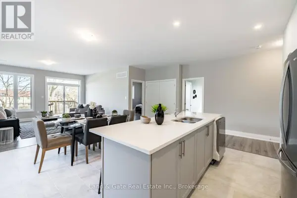 127 GIBBONS STREET, Oshawa (mclaughlin), ON L1J4Y1