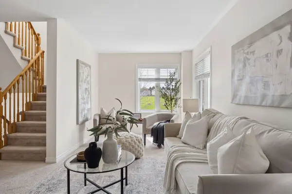 495 Mearns AVE, Clarington, ON L1C 5M5